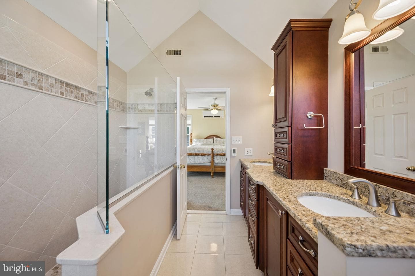 5090 Amantea Way photo 44