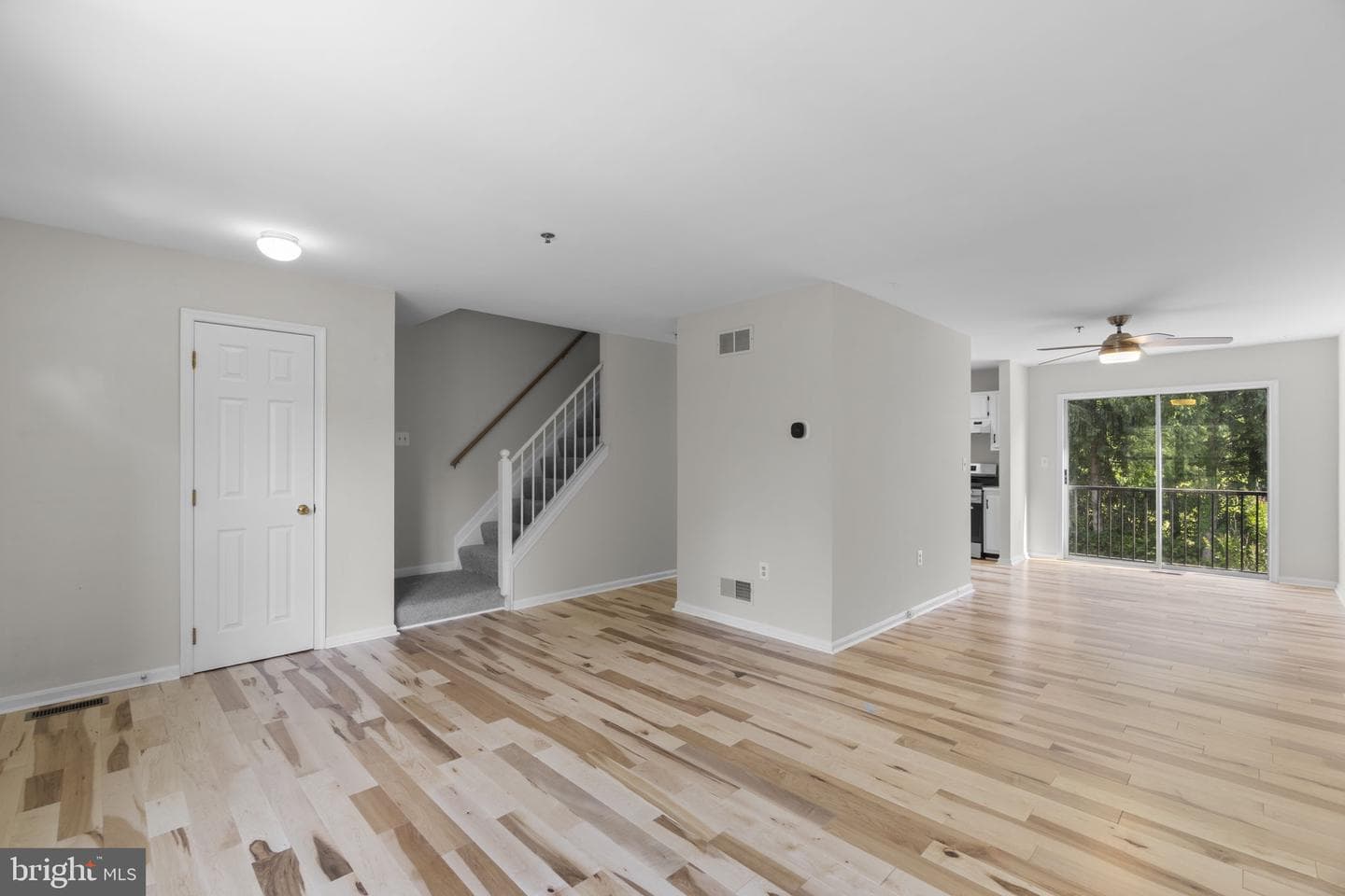 129 N Towne Court, Mount Airy