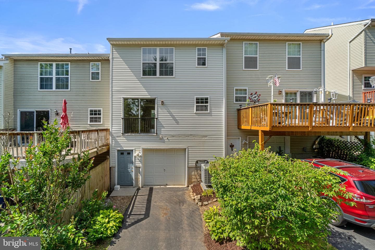 129 N Towne Court photo 29