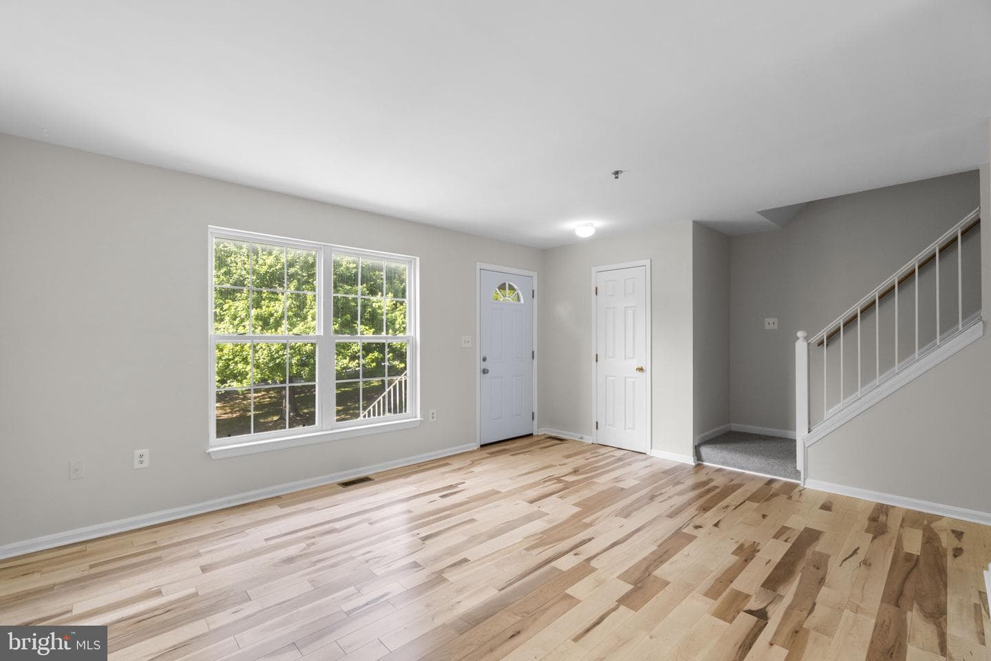 129 N Towne Court photo 3