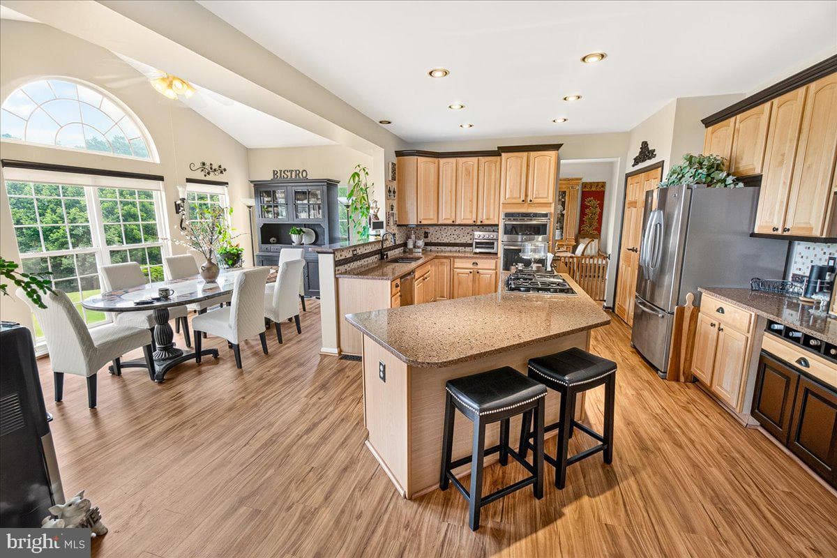 7220 Shub Farm Road photo 8