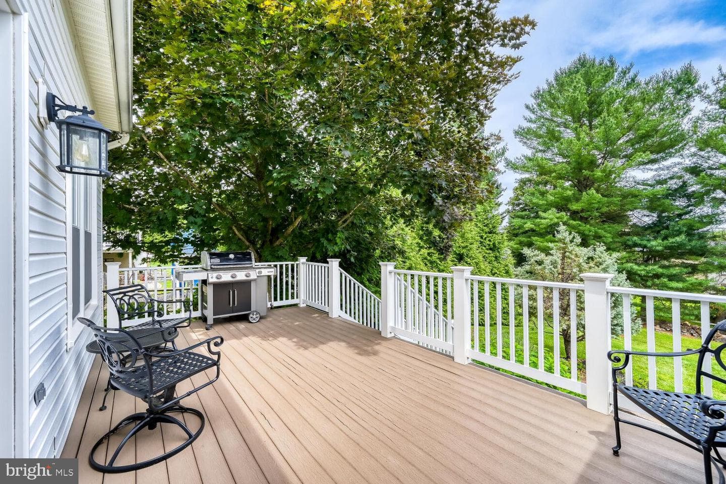 2074 Hammond Avenue photo 39