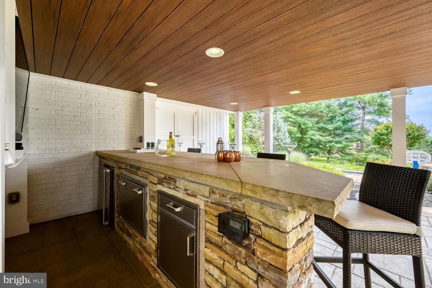 2074 Hammond Avenue photo 49