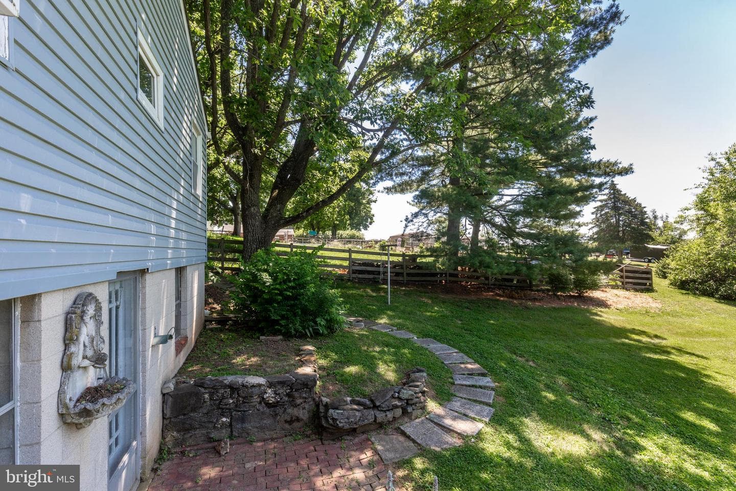 1023 Cherrytown Road photo 28