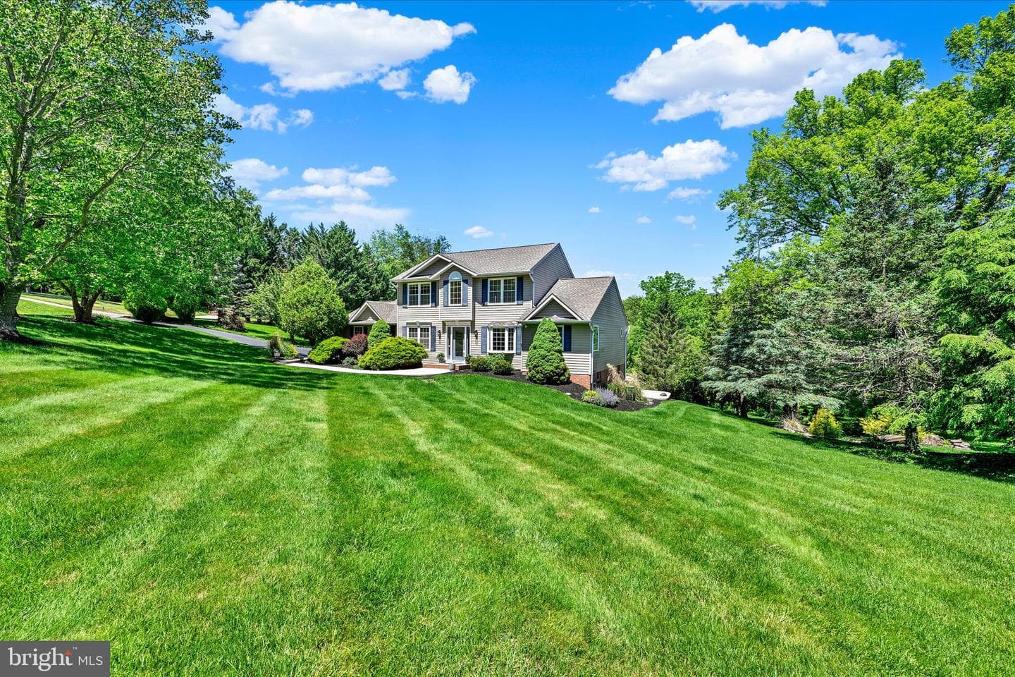 24 Landau Drive photo 2