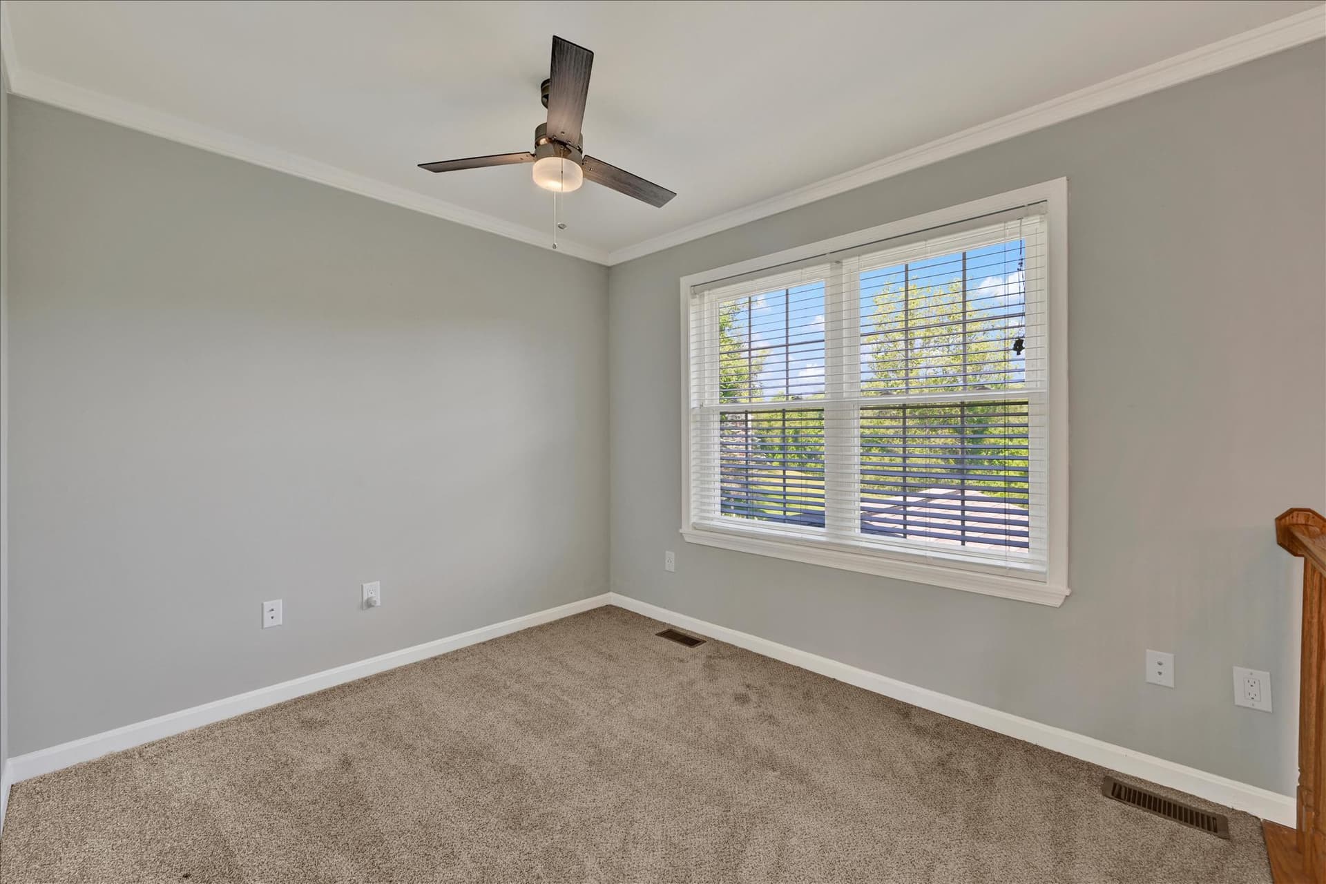 24 Landau Drive photo 40
