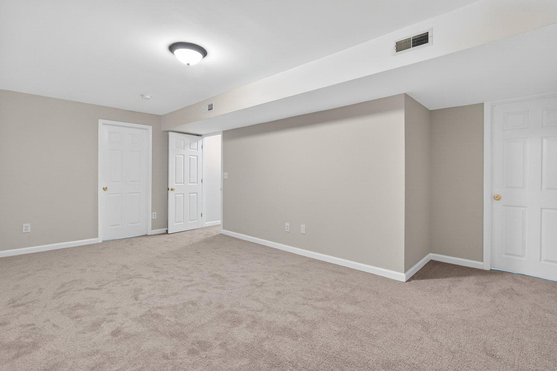242 Colbert Street photo 27