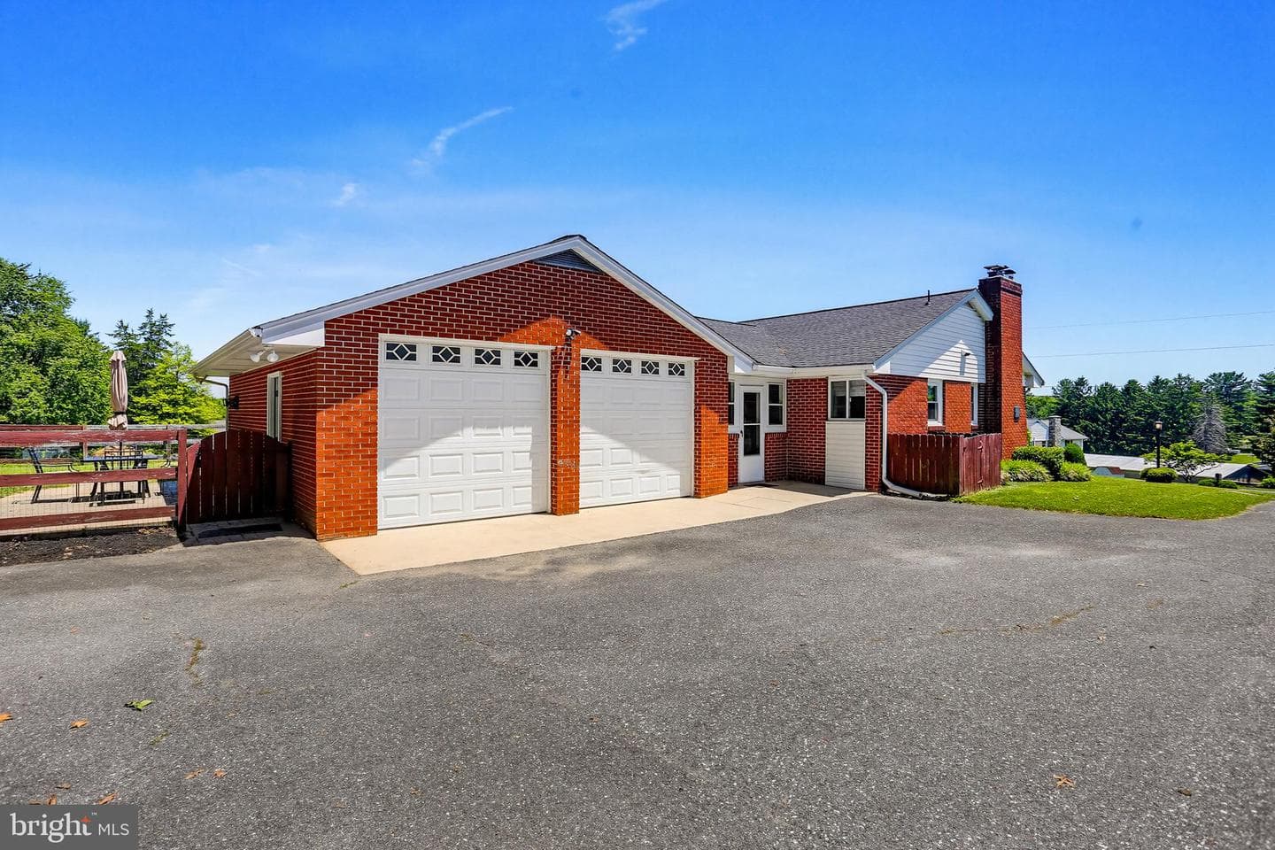 1644 Saint Paul Street photo 36