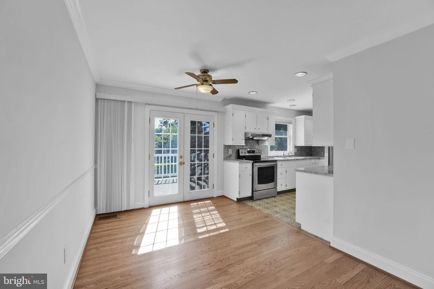 810 Wisteria Drive photo 24