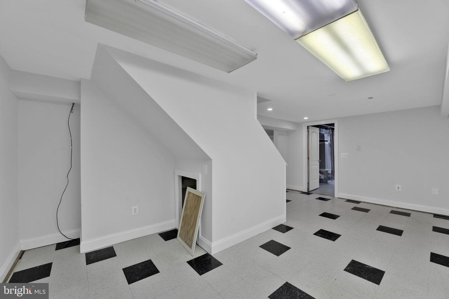 810 Wisteria Drive photo 34