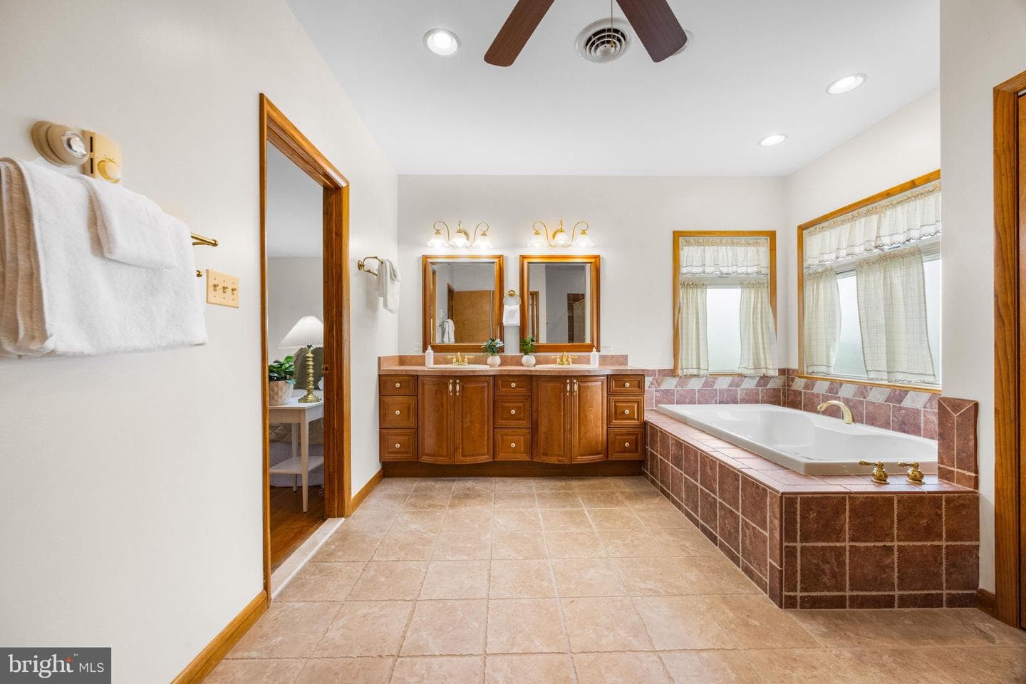 2883 Park Avenue photo 30