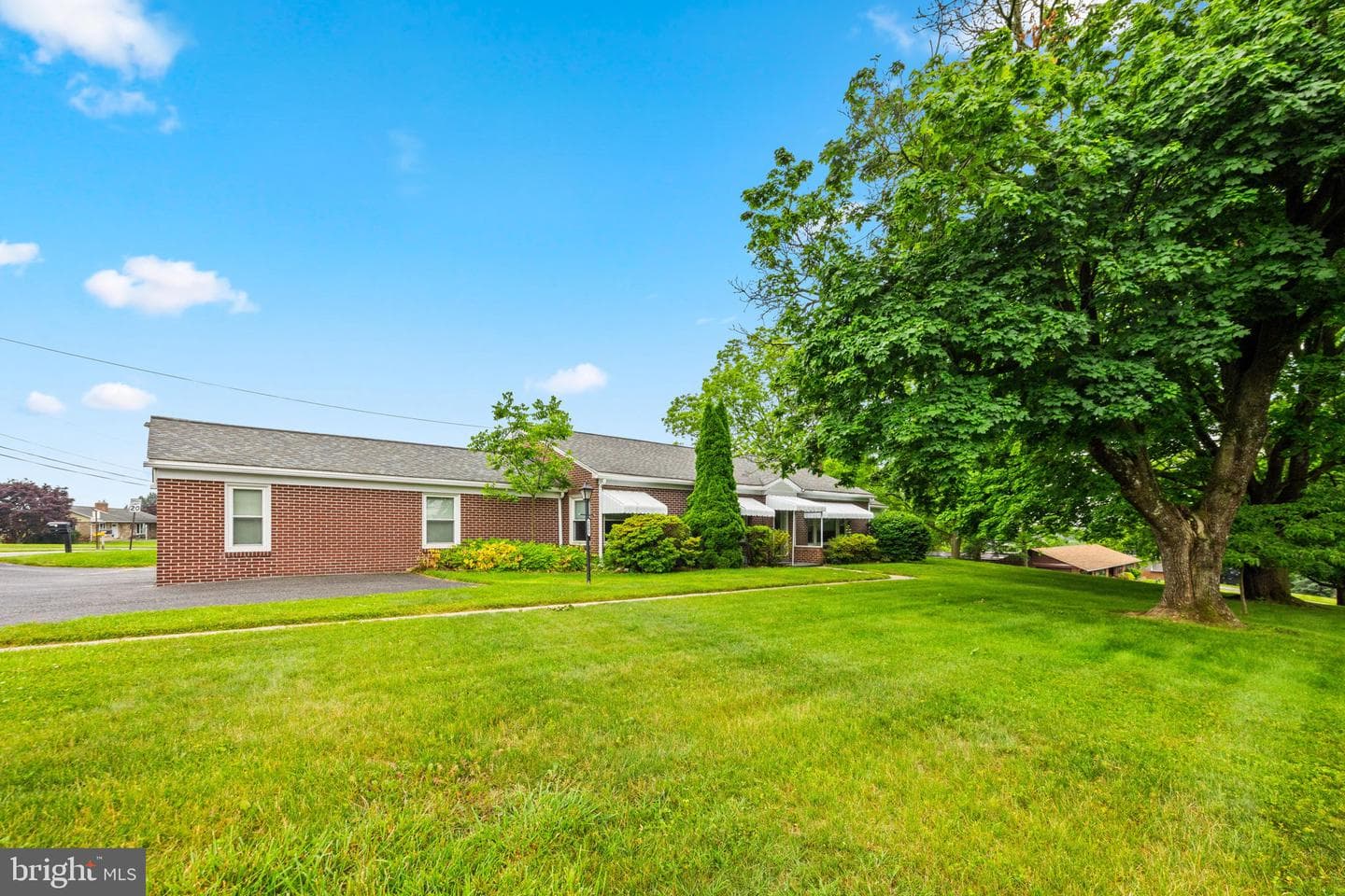 2883 Park Avenue photo 5