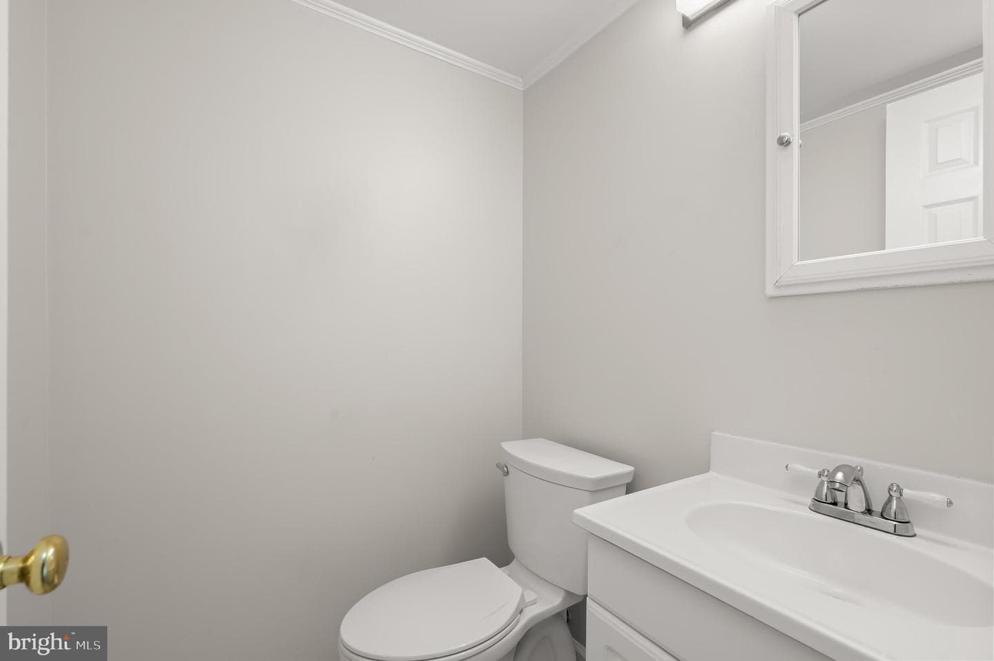 7416 Centre Street photo 43