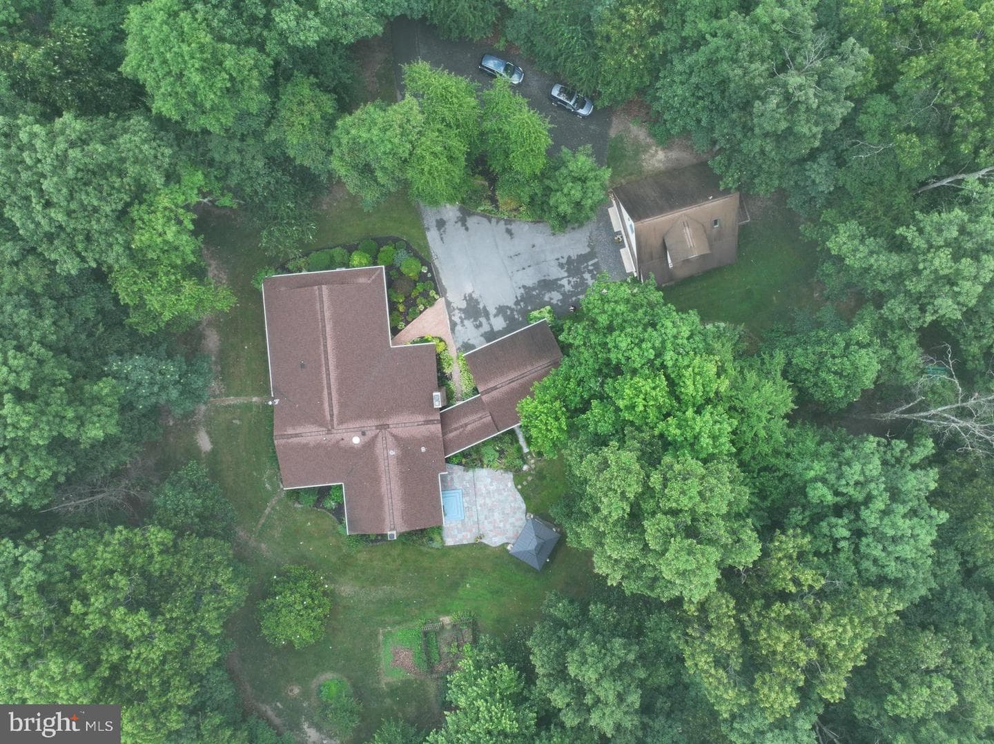 2404 Braddock Road photo 5