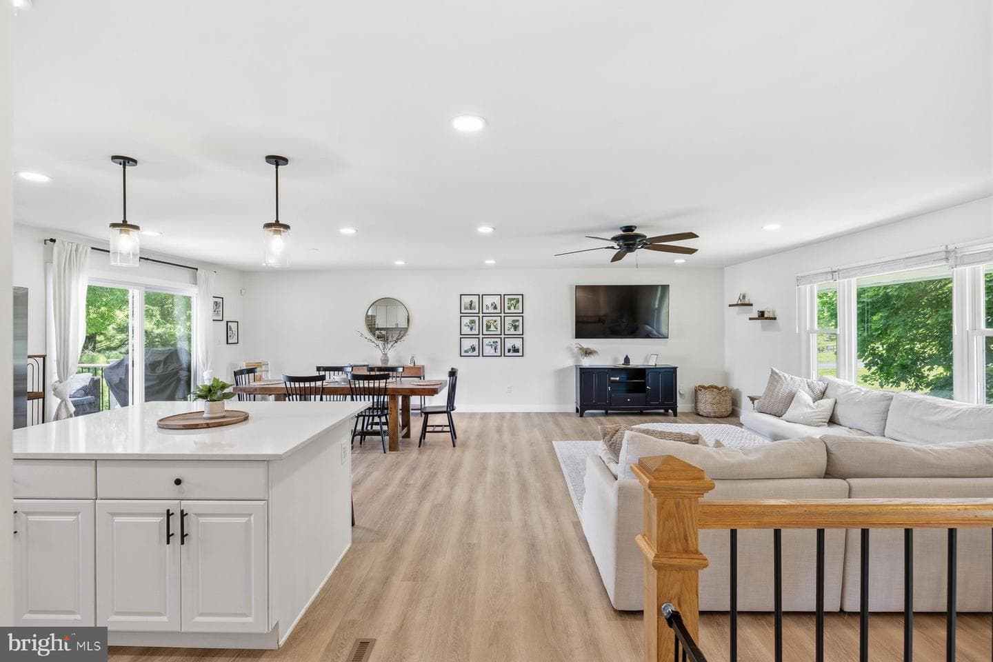 6410 Candlewicke Court photo 4