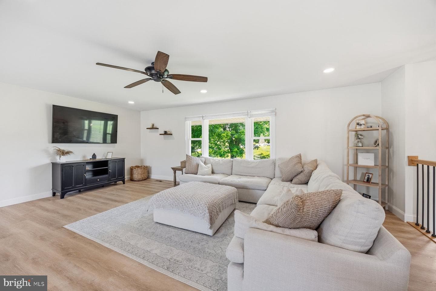 6410 Candlewicke Court photo 6