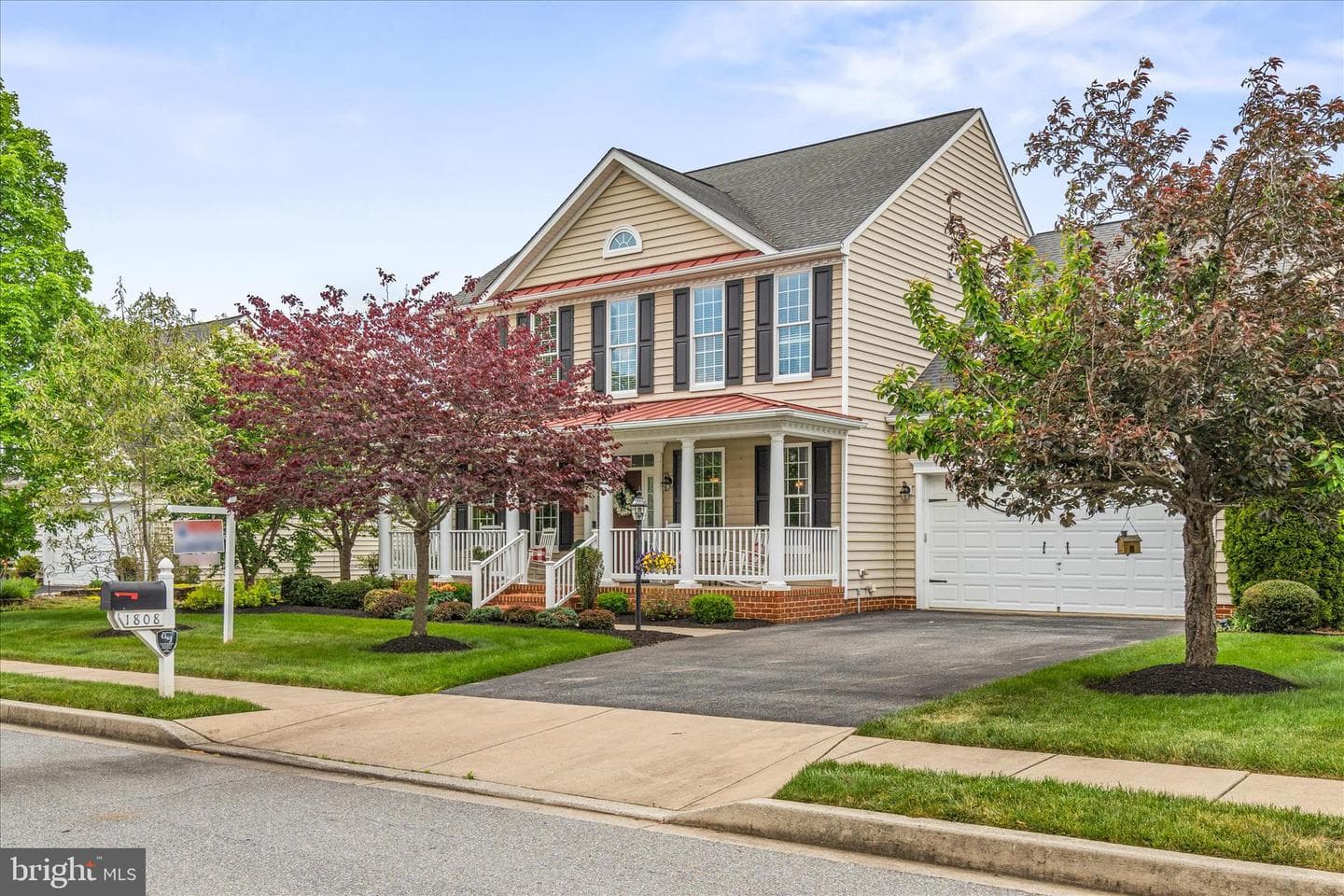 1808 Fieldbrook Lane photo 2