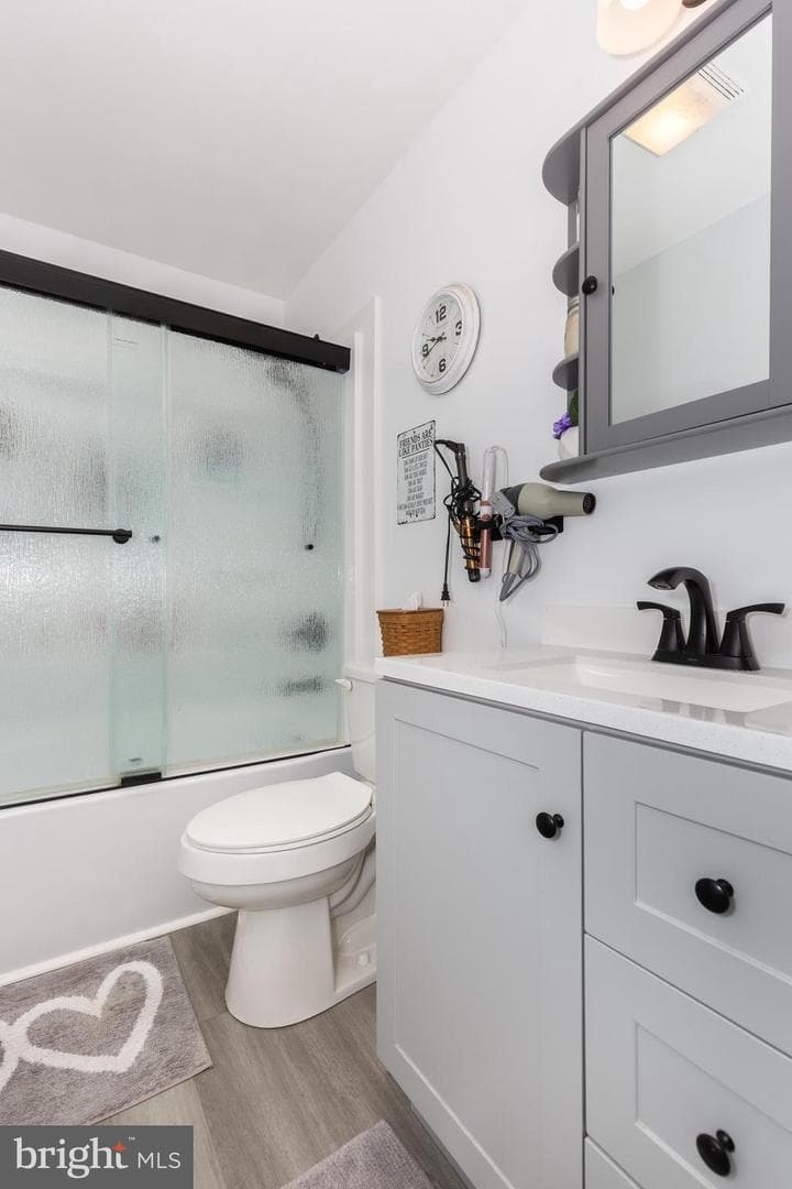 517 Trevanion Terrace photo 33