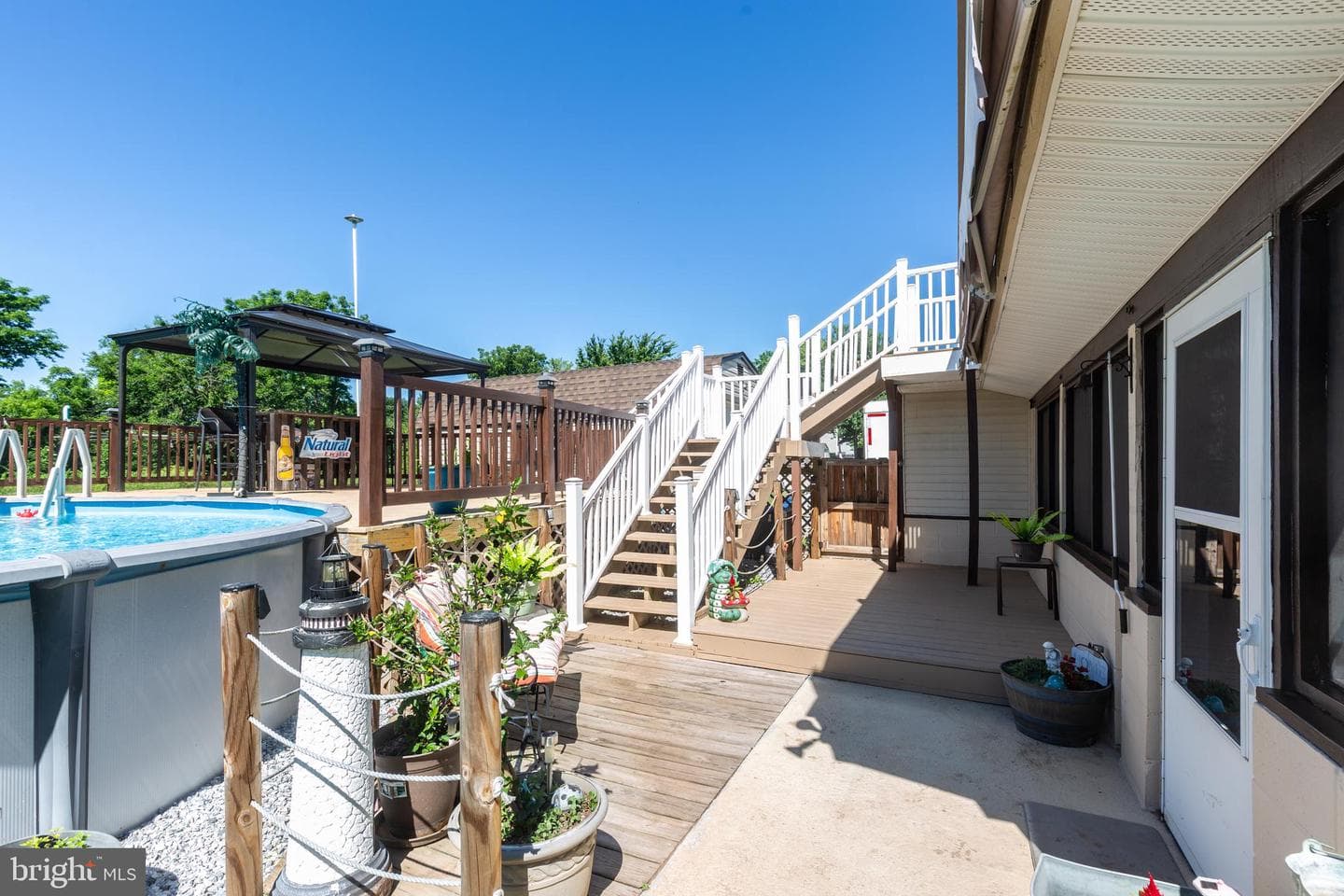 517 Trevanion Terrace photo 64