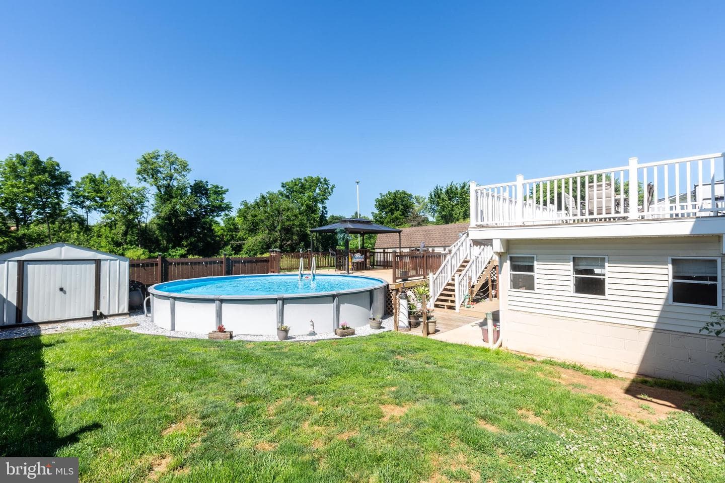 517 Trevanion Terrace photo 65