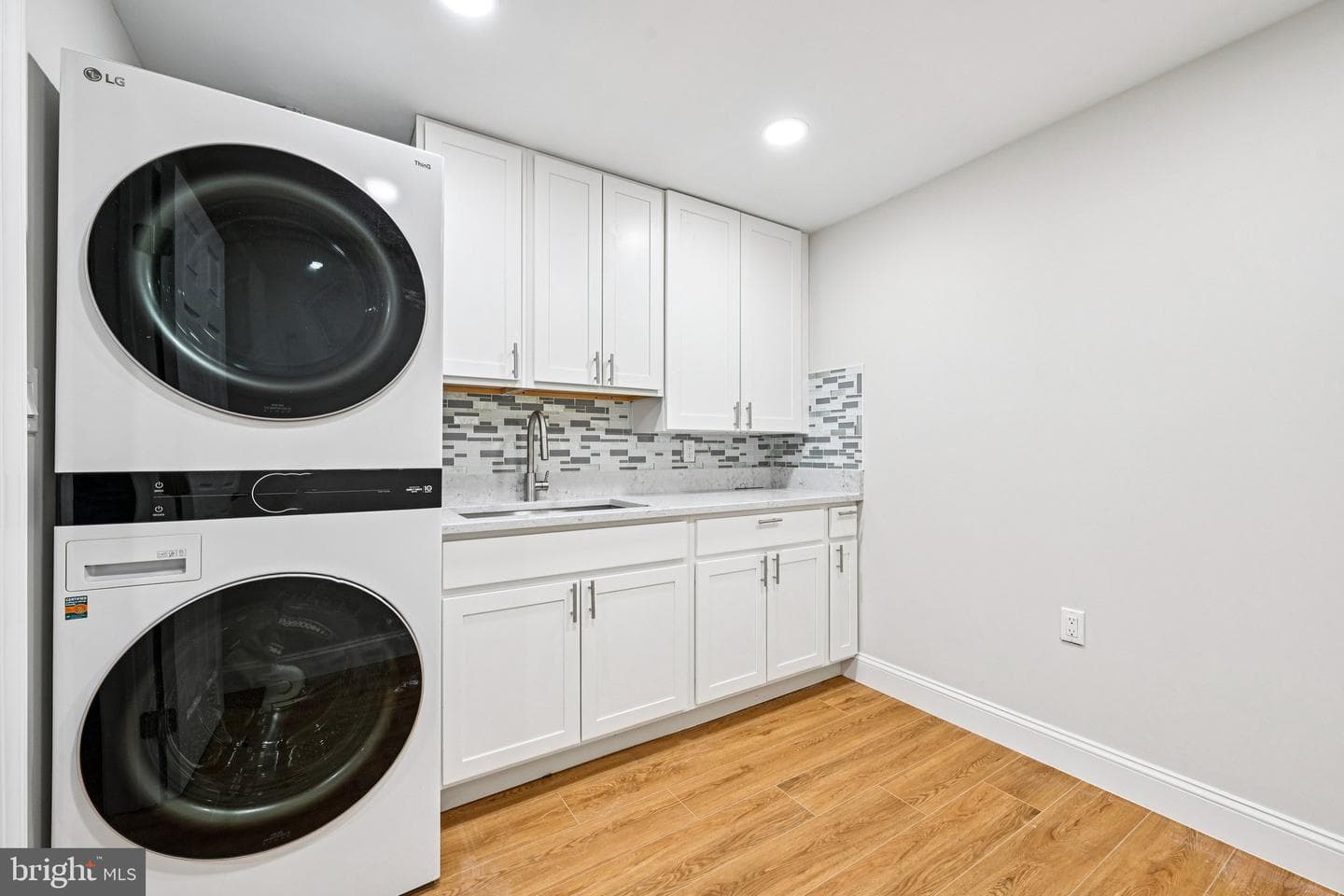 5806 Miriam Drive photo 45