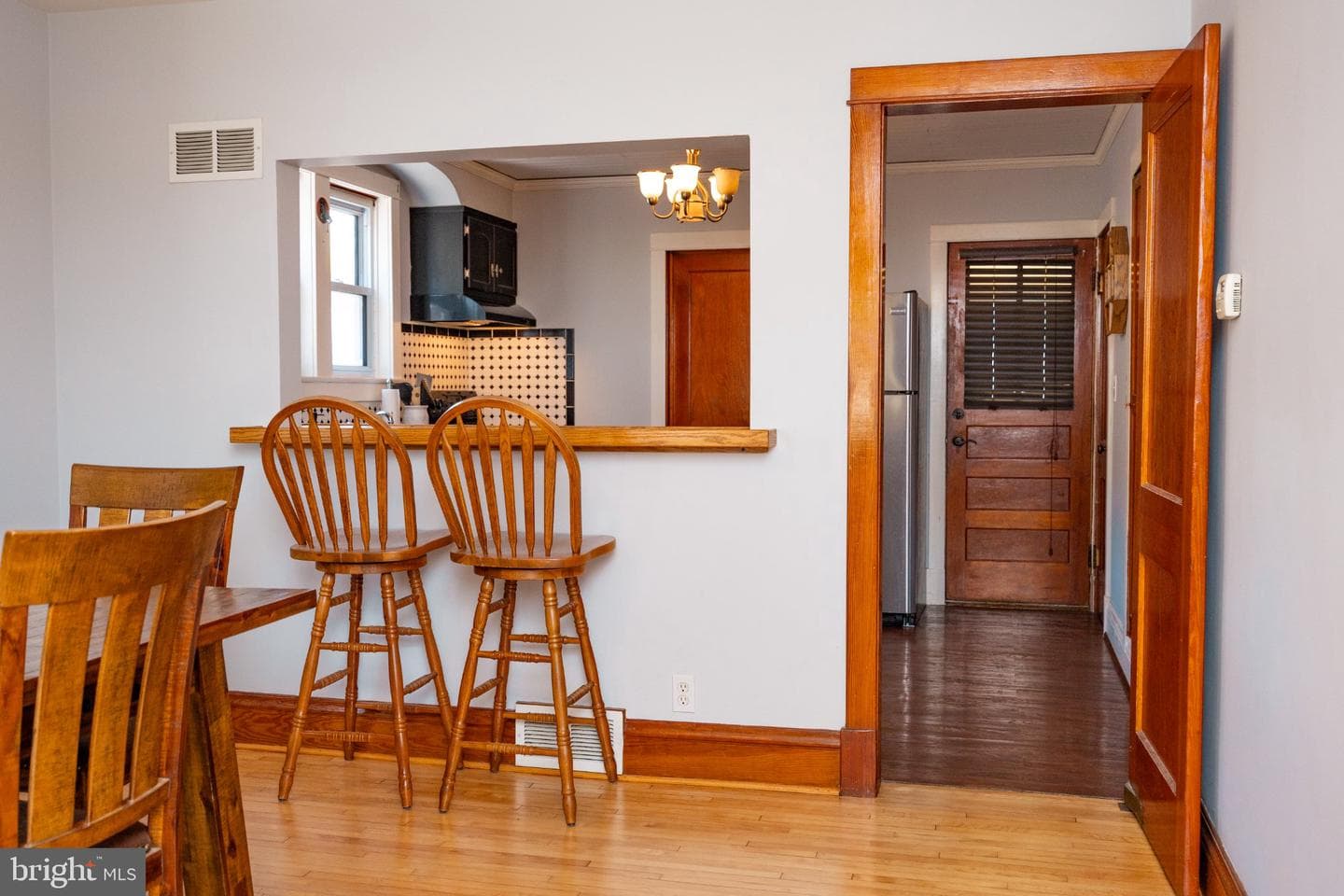 515 Locust photo 44