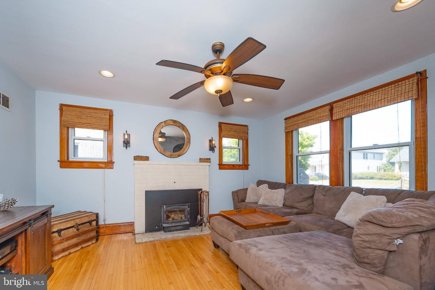 515 Locust photo 45
