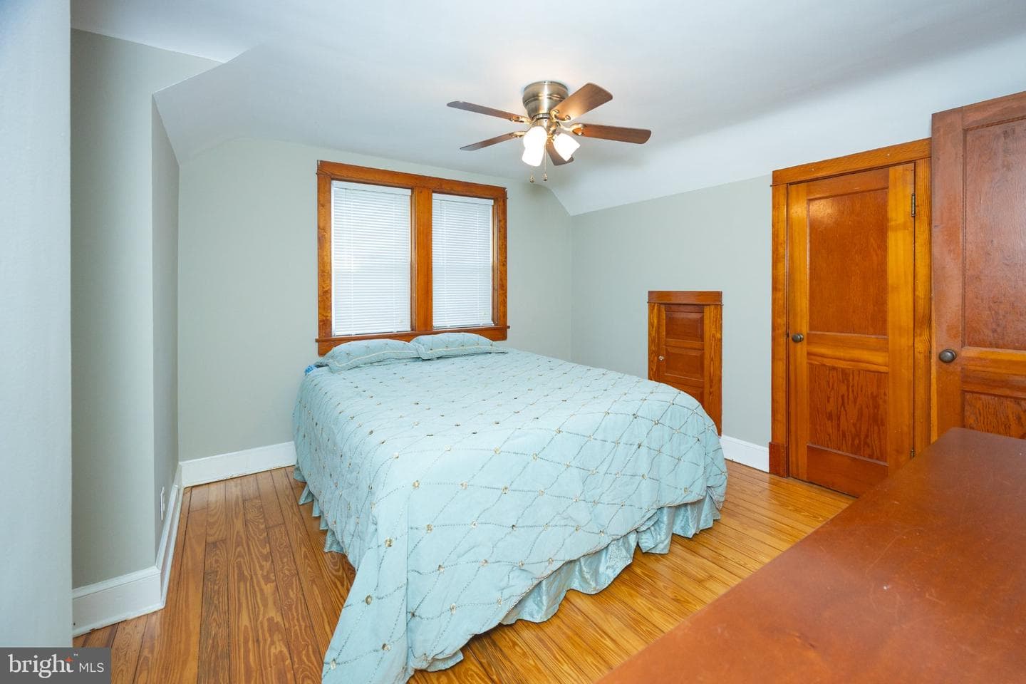 515 Locust photo 69