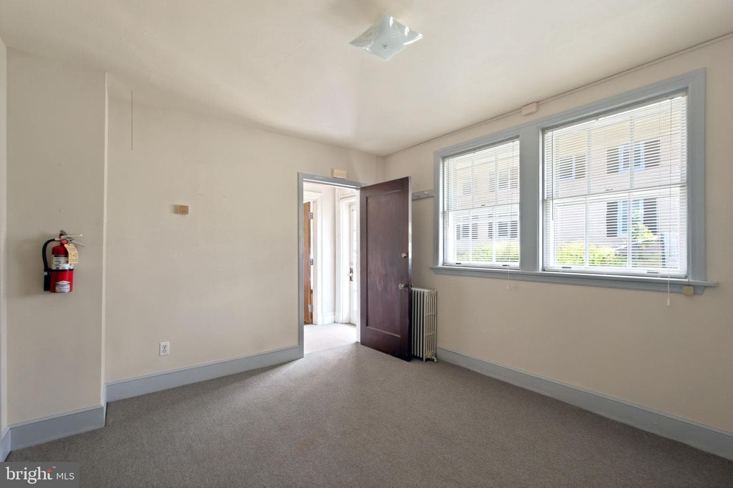112 E Main Street photo 14