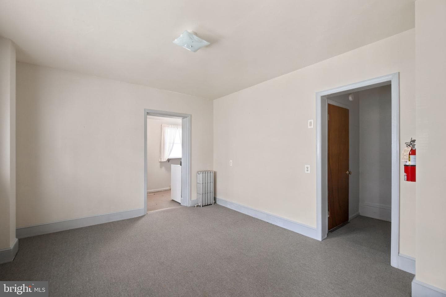112 E Main Street photo 15