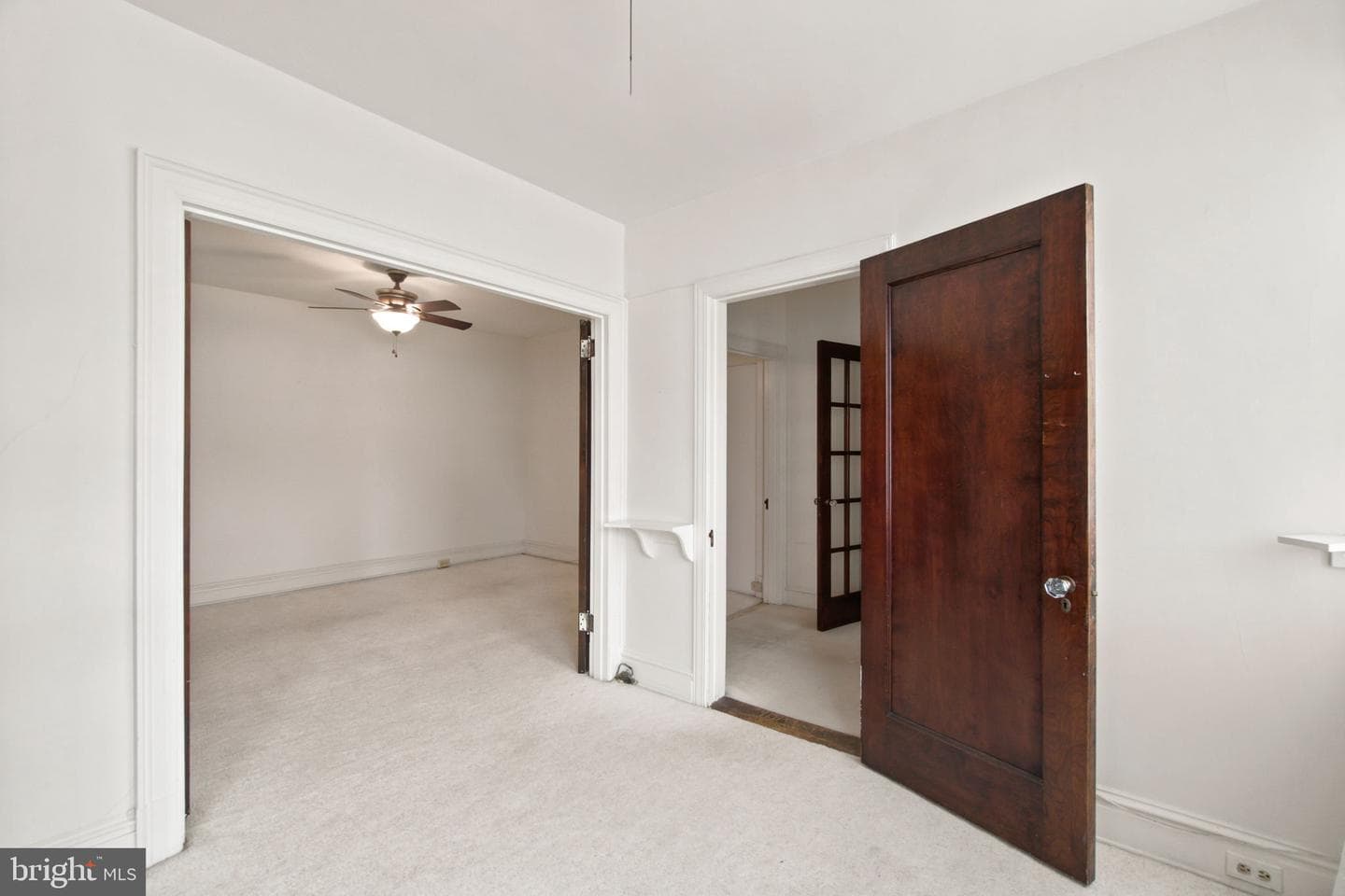 112 E Main Street photo 24
