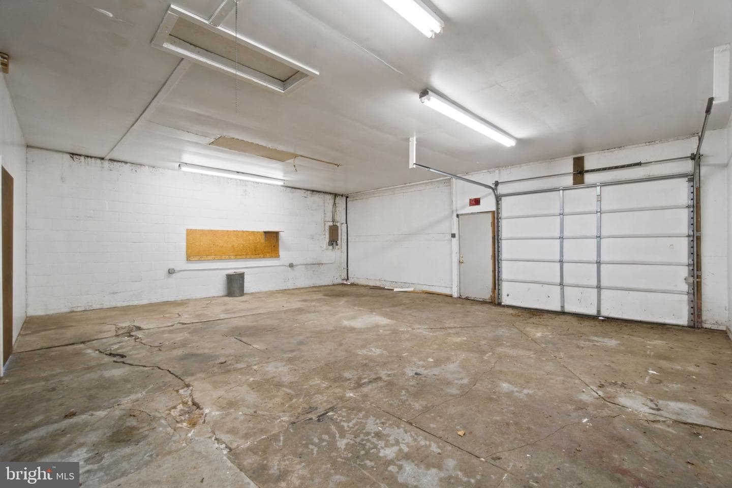112 E Main Street photo 42