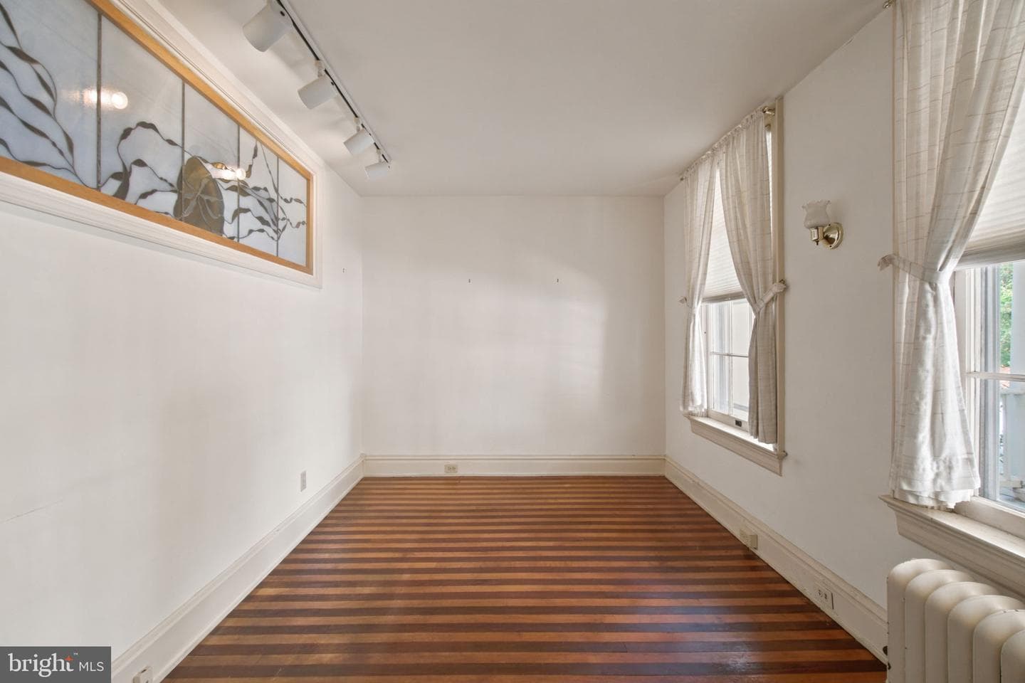 112 E Main Street photo 6