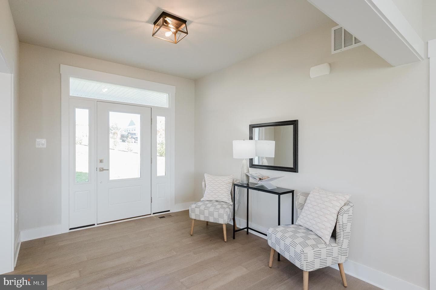 2527a Fourleaf Drive photo 5
