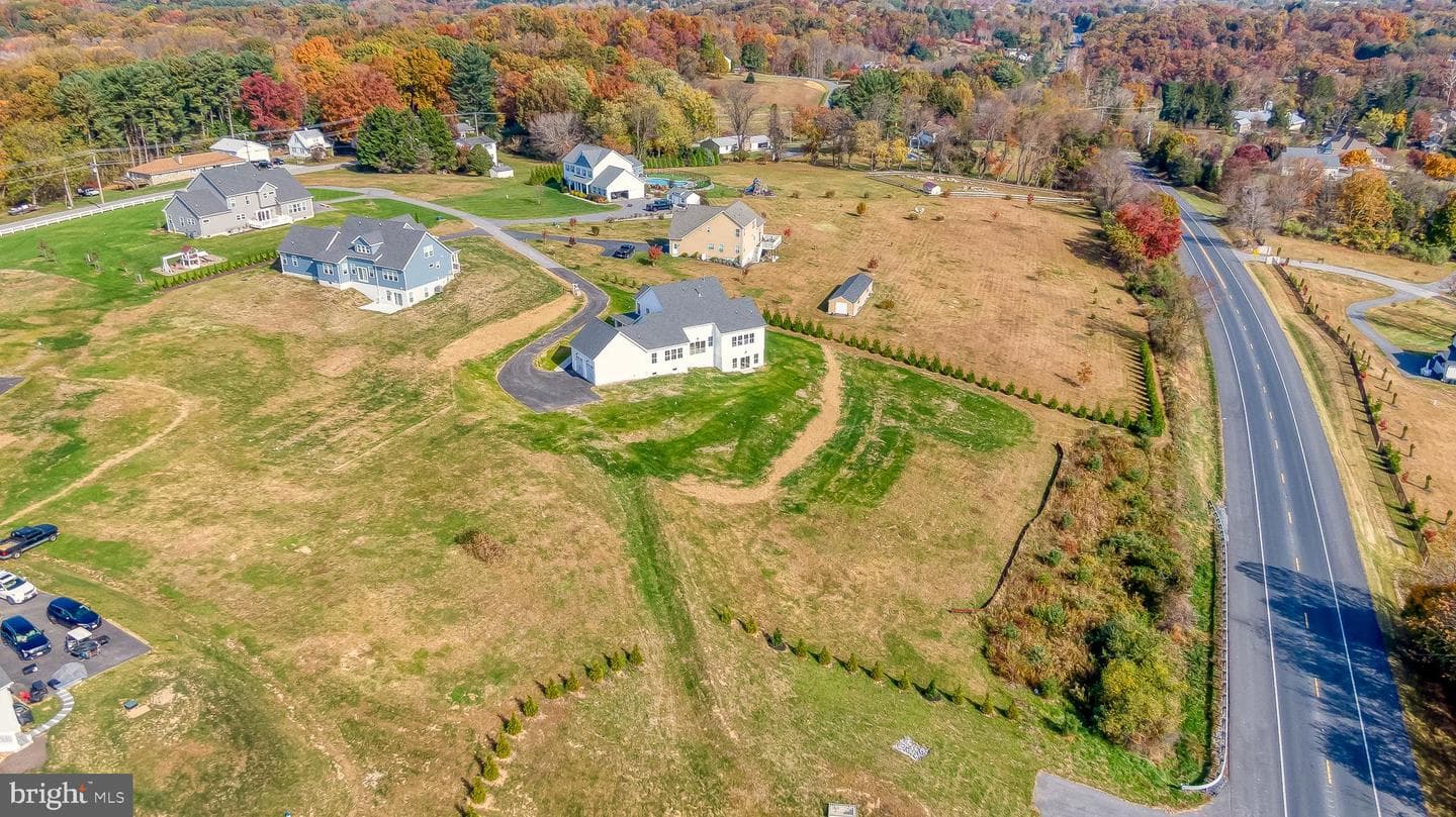 2527a Fourleaf Drive photo 55