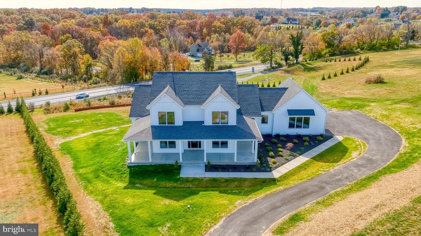 2527a Fourleaf Drive photo 69