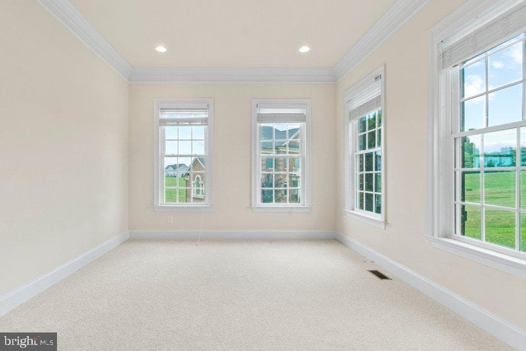 555 Parkland Road photo 13