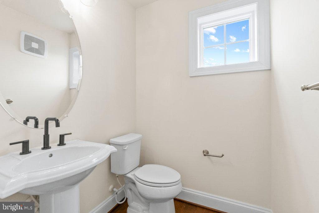 555 Parkland Road photo 19