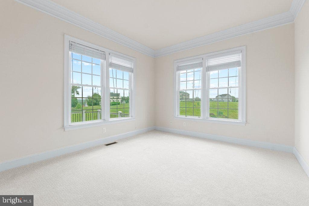 555 Parkland Road photo 20