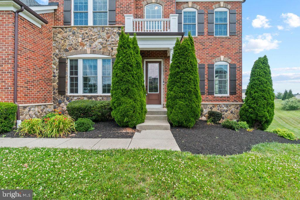 555 Parkland Road photo 9