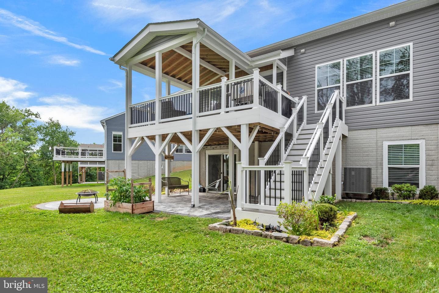2820 Town View Circle photo 48