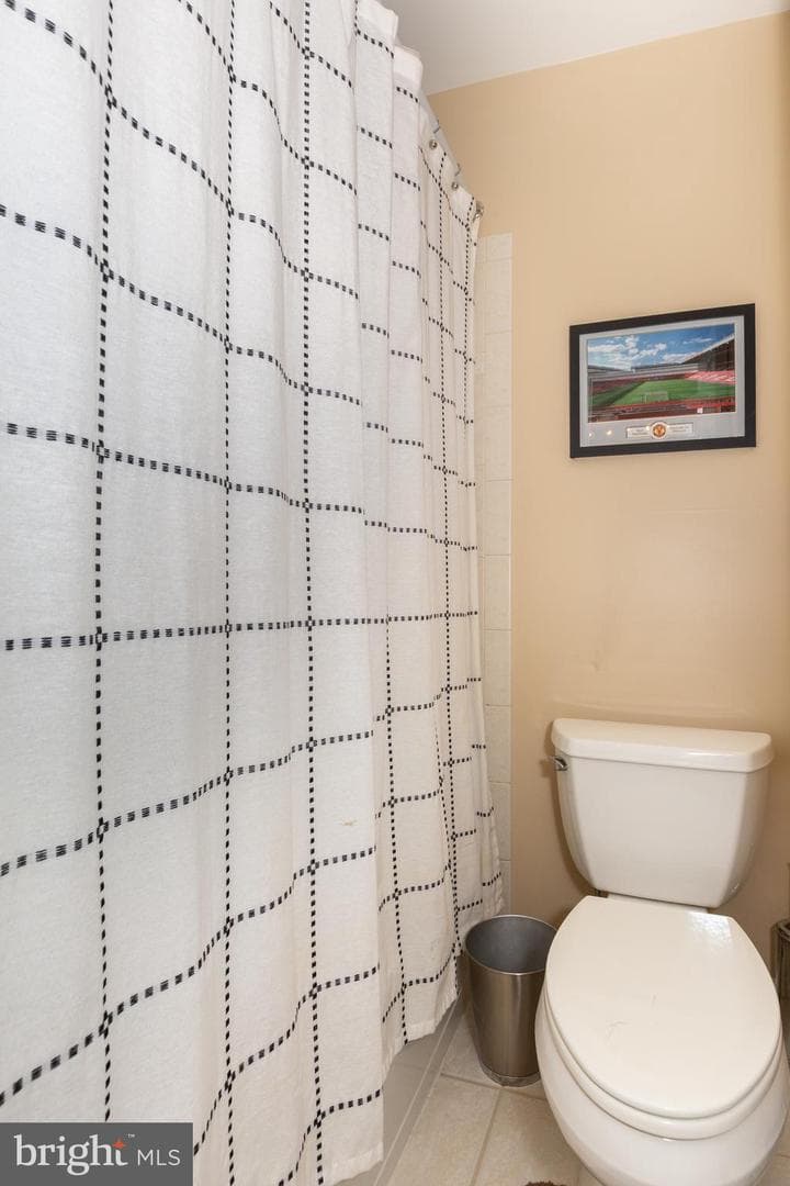 6050 Moore Drive photo 58