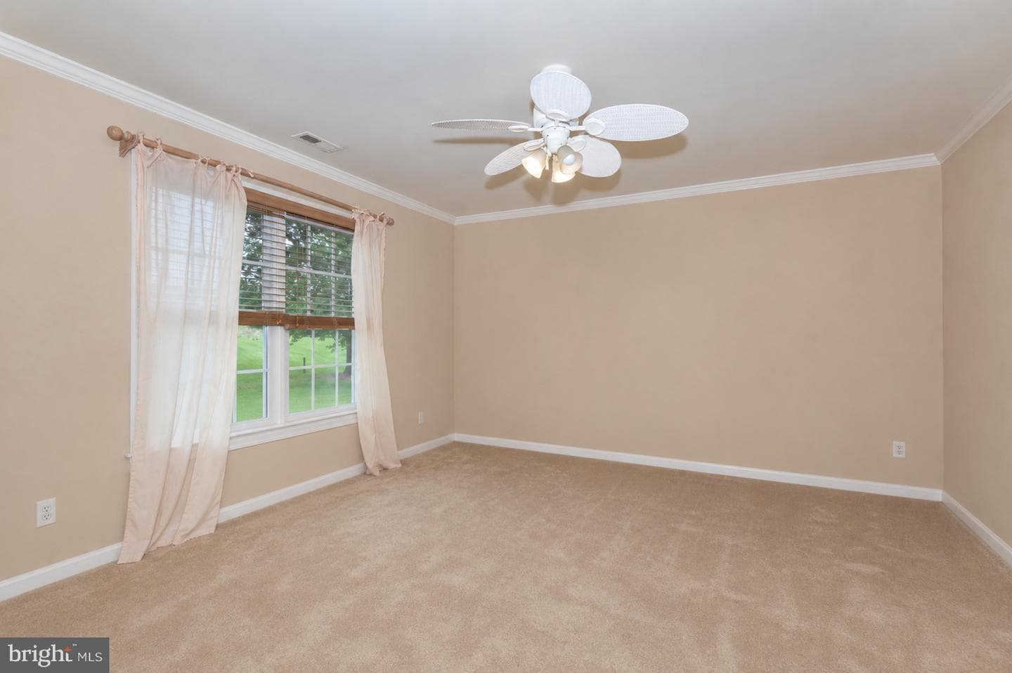 6050 Moore Drive photo 59