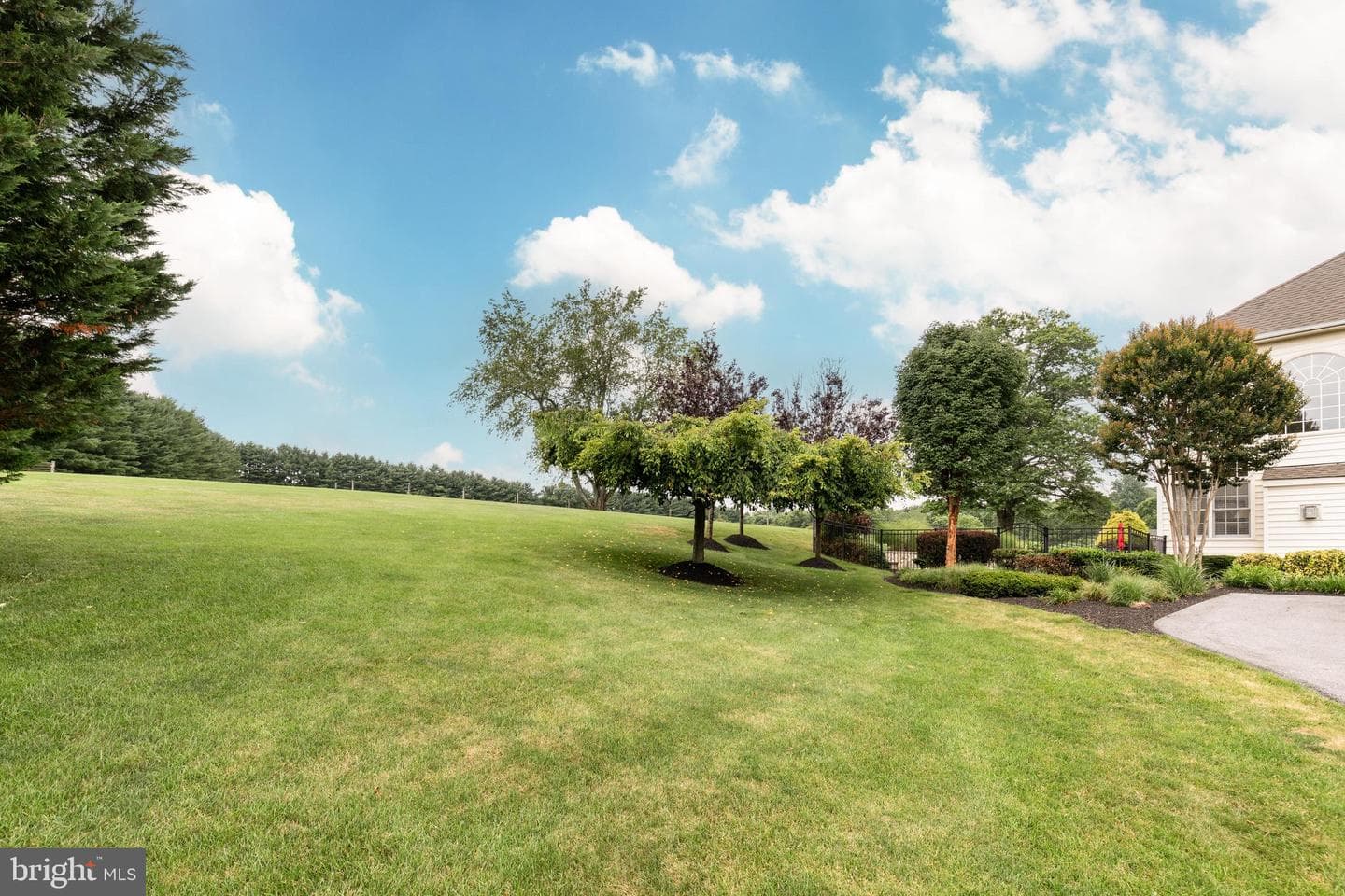 6050 Moore Drive photo 86