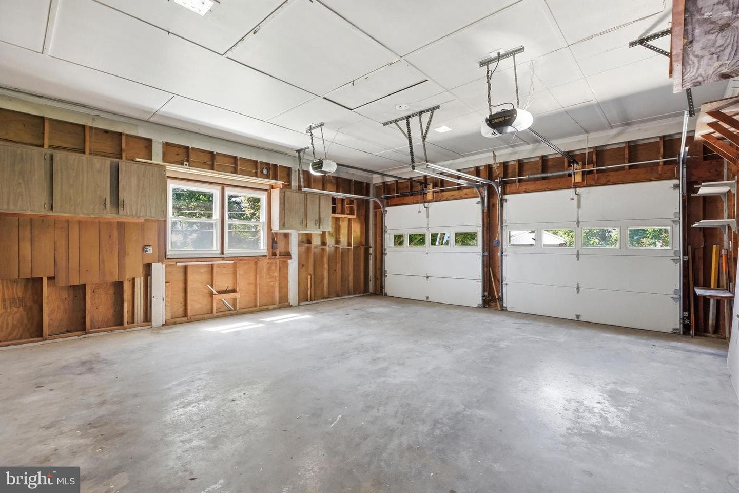 6330 Freedom Avenue photo 32
