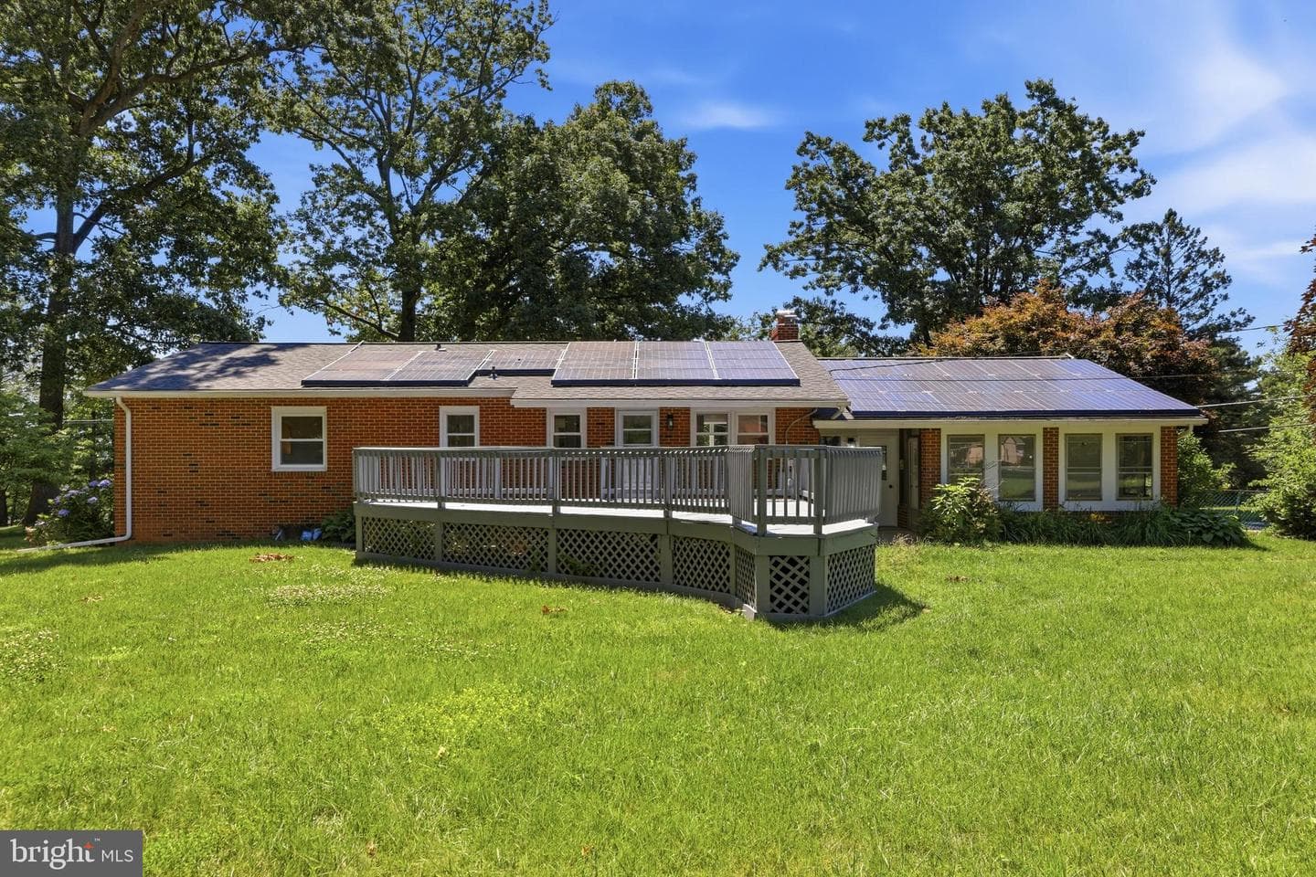 6330 Freedom Avenue photo 40