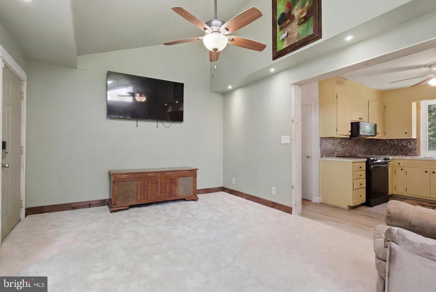 106 E Deep Run Road photo 2