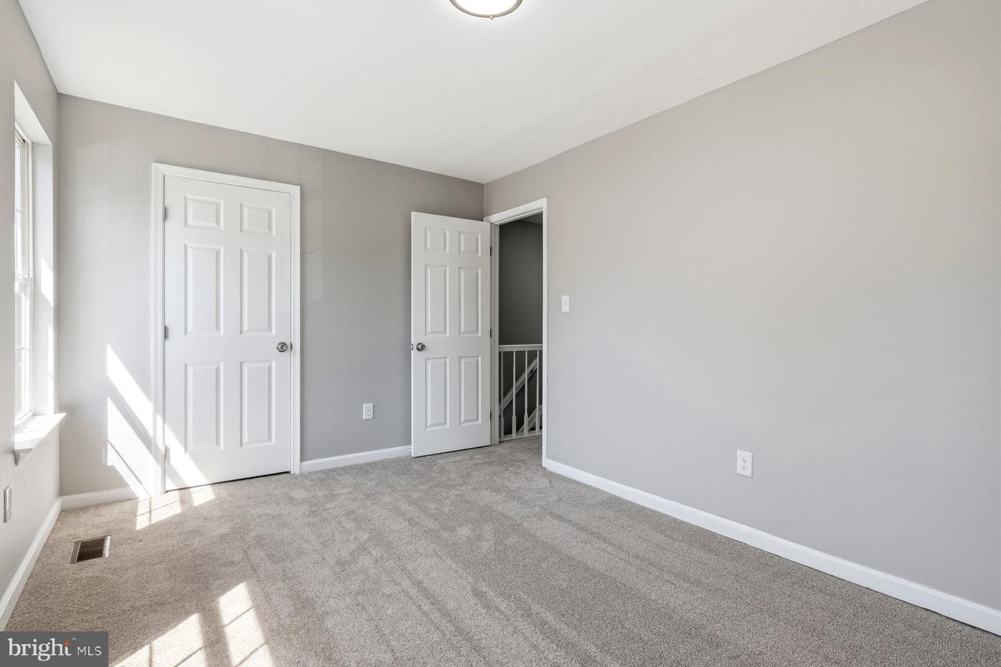 176 S Court Street photo 27