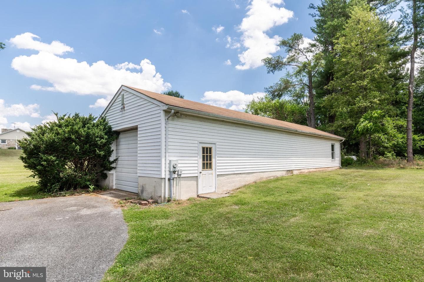 3831 Walnut Grove Road photo 9
