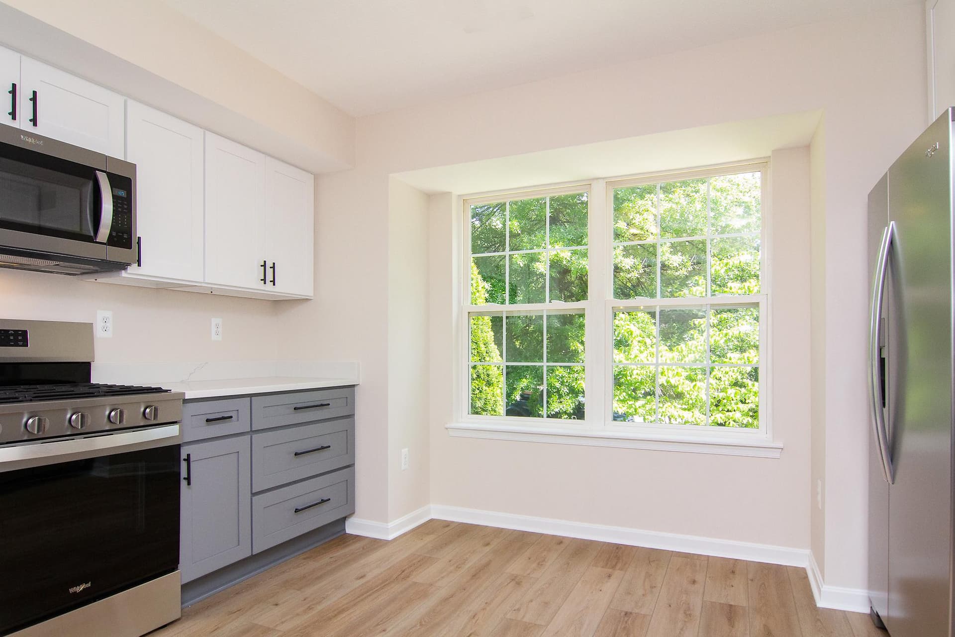 647 Windsor Drive photo 12